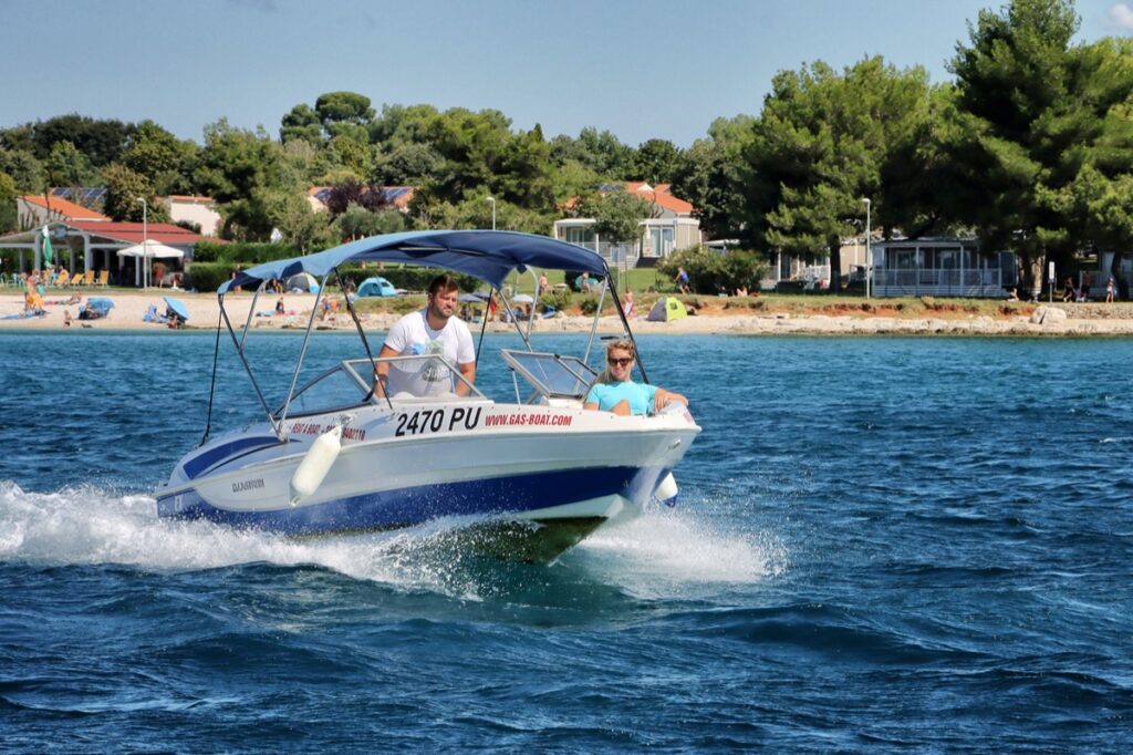 teo-boats-glastron-01